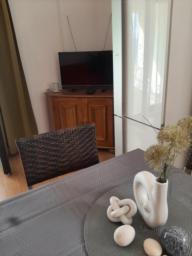 Apartments Lemongarden Дуче Екстер'єр фото