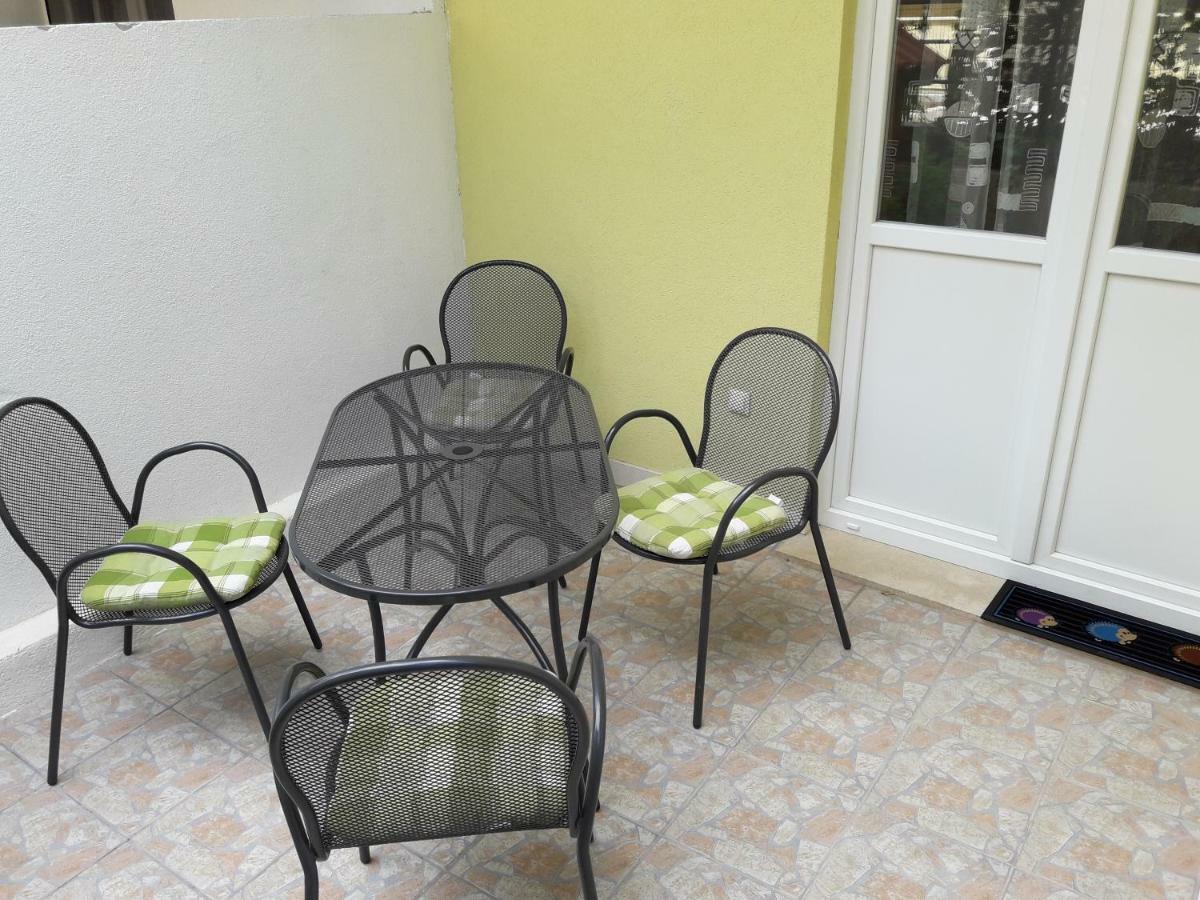 Apartments Lemongarden Дуче Екстер'єр фото